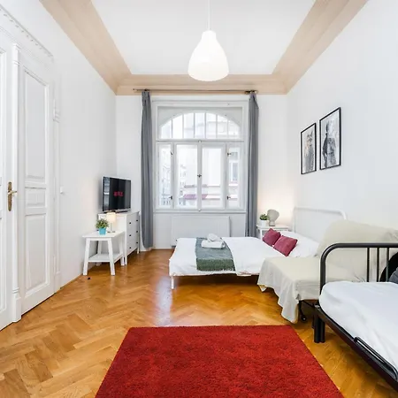 Apartamento 2bdr Old Town Square W Fast Wi-fi Praga