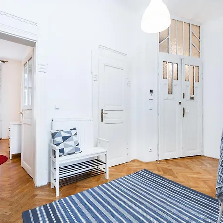 Apartamento 2bdr Old Town Square W Fast Wi-fi *
