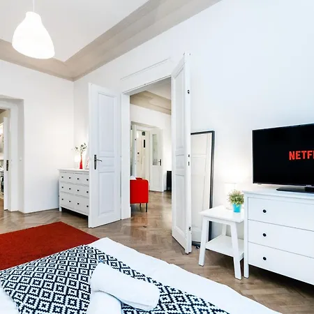 Apartamento 2bdr Old Town Square W Fast Wi-fi Praga