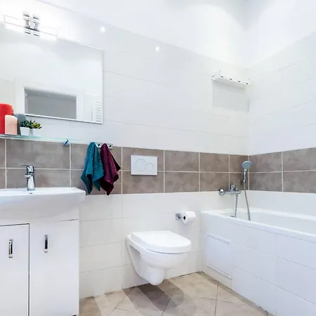 Apartamento 2bdr Old Town Square W Fast Wi-fi